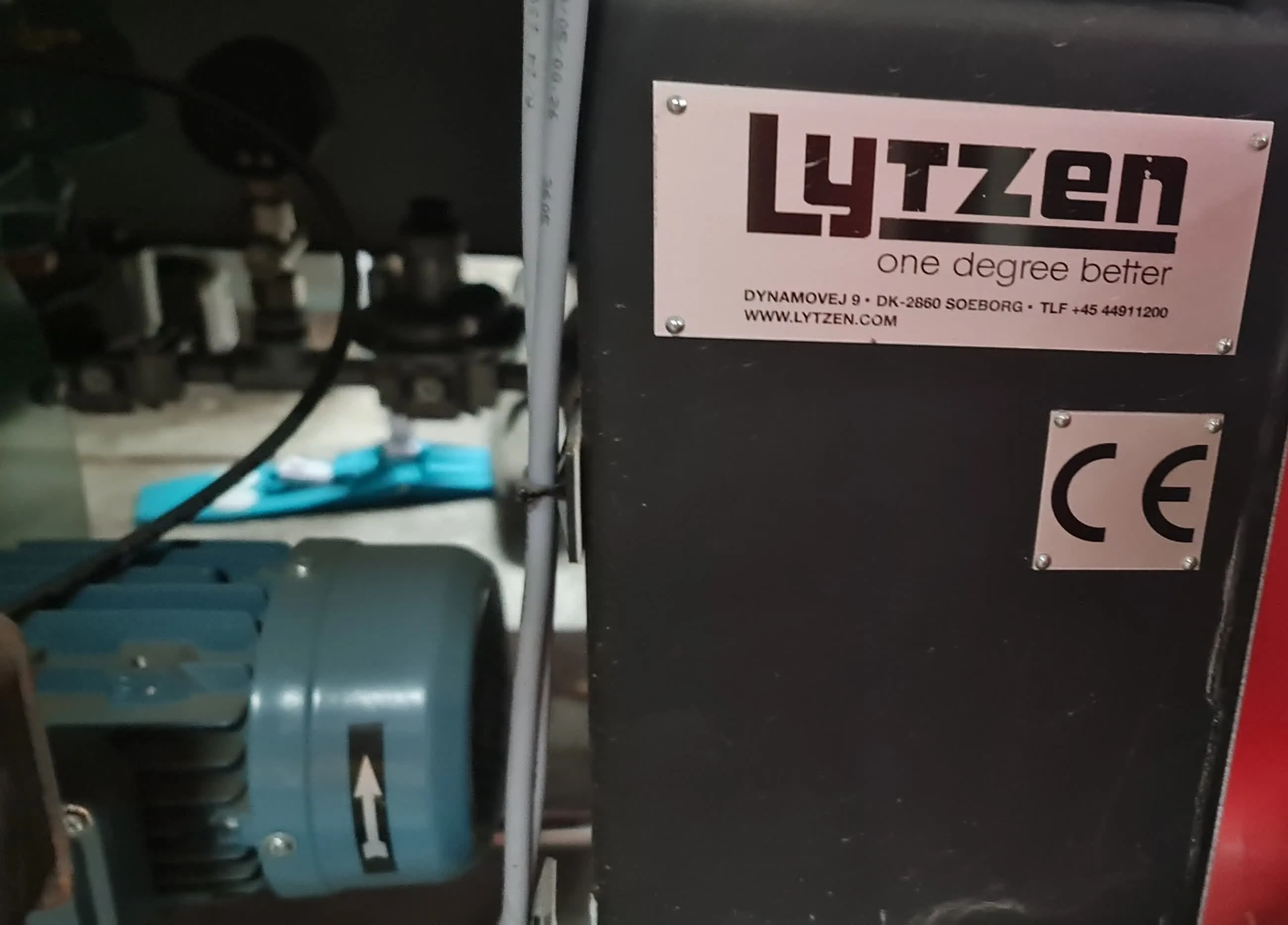 Lytzen filtration unit nameplate